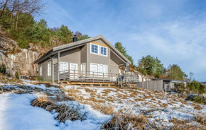 Stunning Home In Farsund With House Sea View